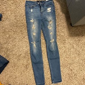 Hollister skinny jeans!
